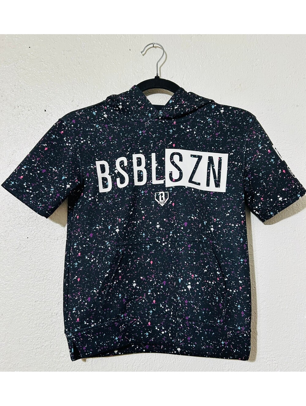 Baseball Lifestyle 101 BSBLSZN Youth Small Short Sleeve Hoodie Black Paint Splat